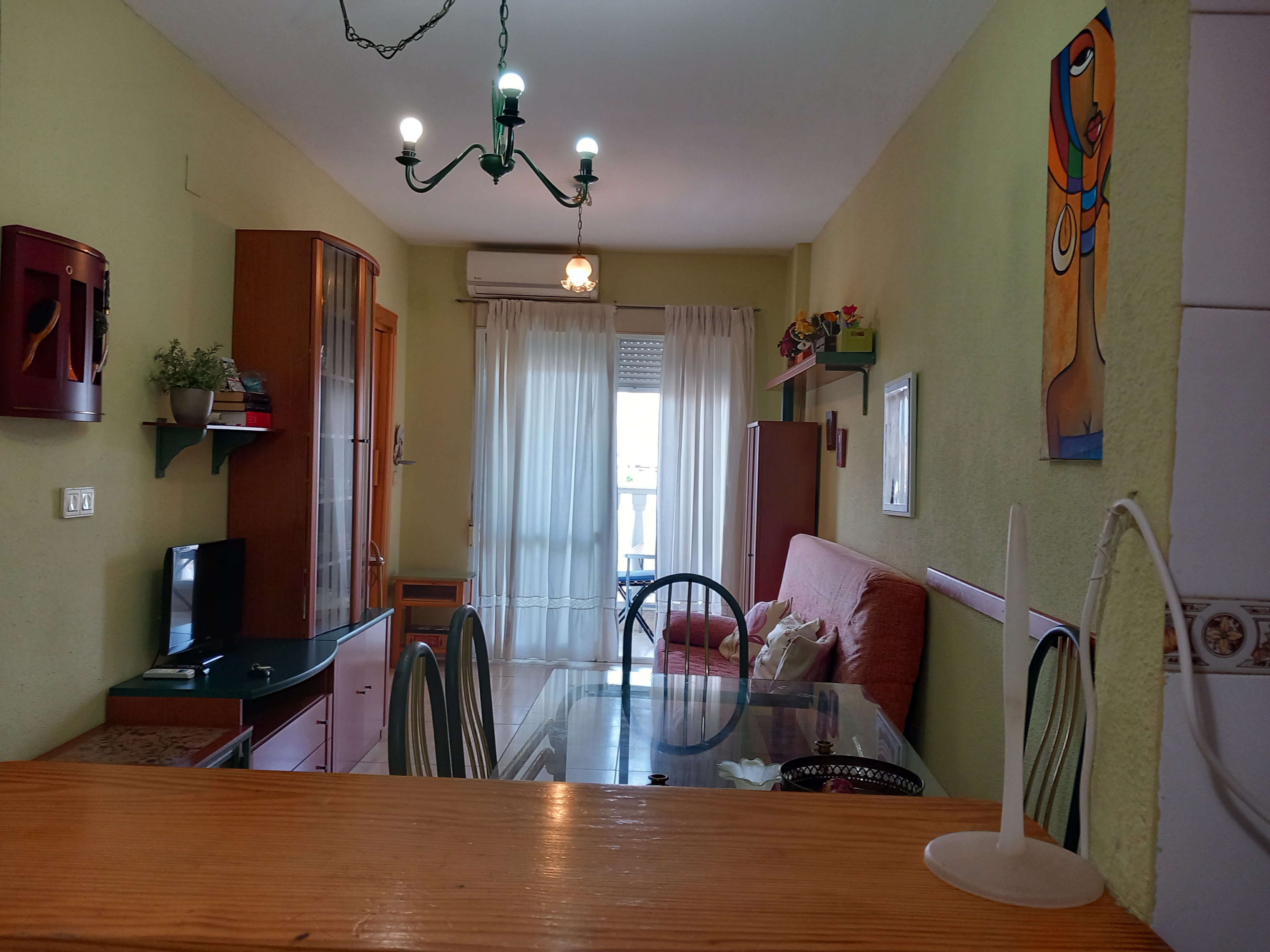 Salón comedor del apartamento en Torrevieja